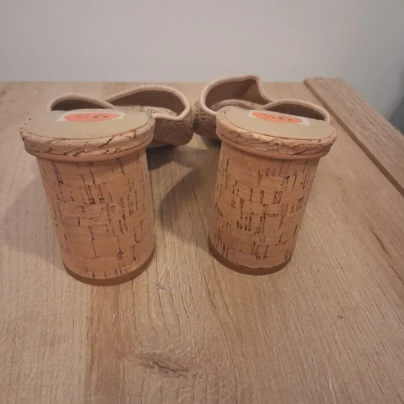 Dolce Vita Sandals Nude Tan Beige Raffia Rattan Heeled Heels Size 9.5 - Picture 3 of 5